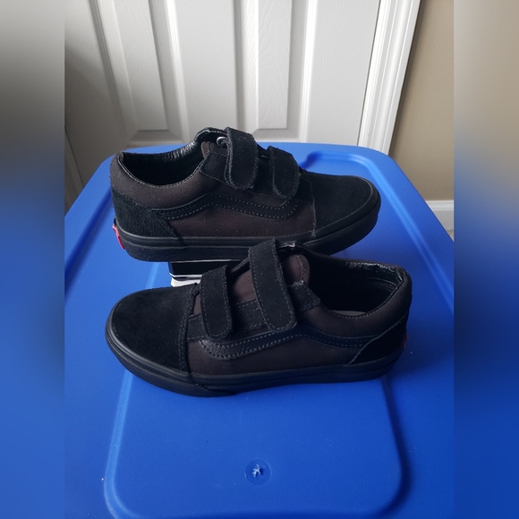 Vans - Picture 4 of 4